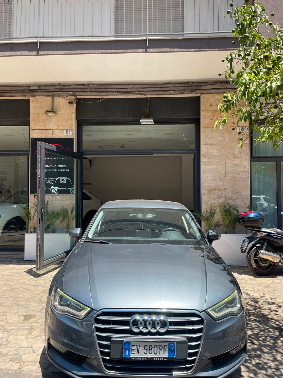 Audi A3 2.0 TDI quattro Attraction (2)