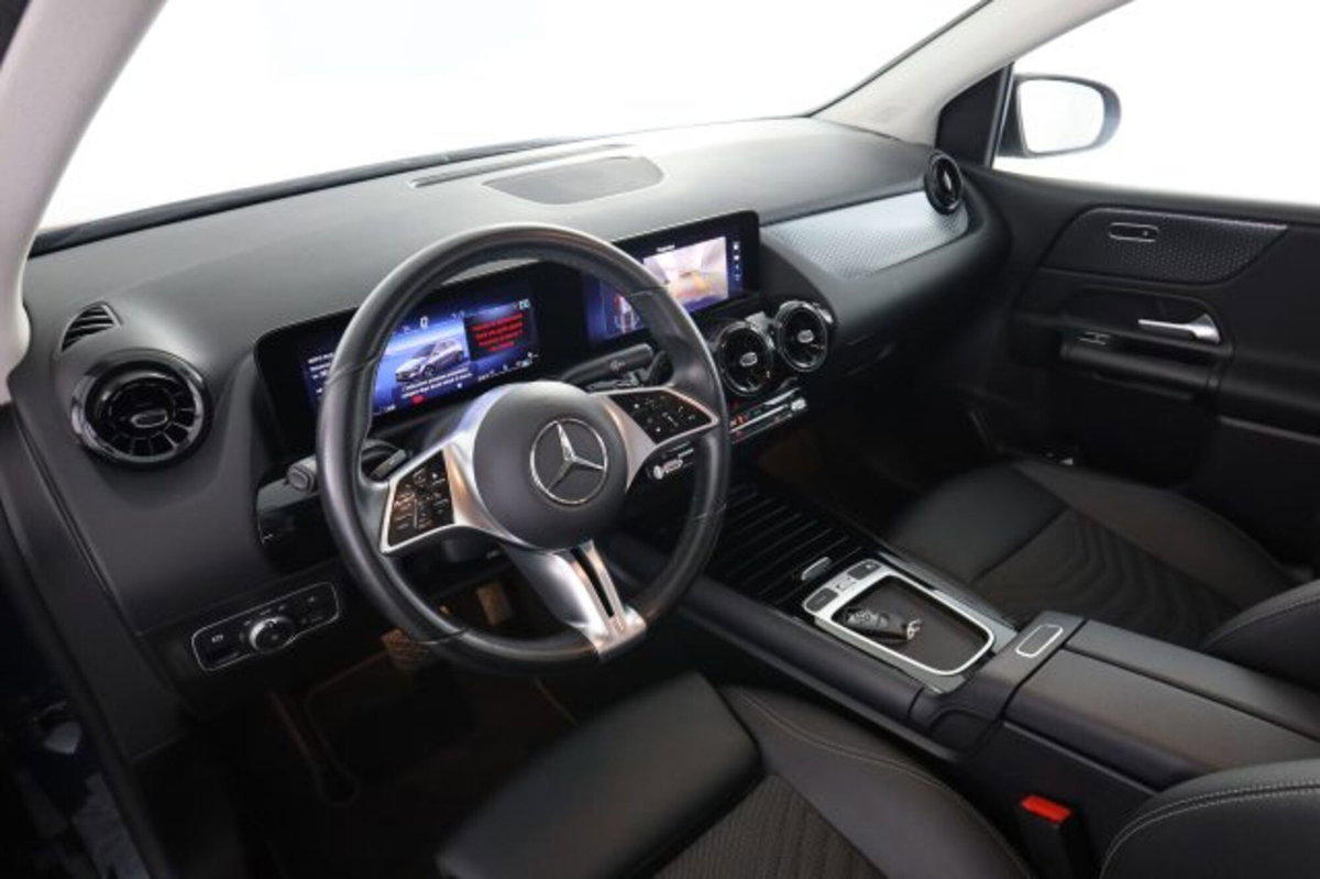Mercedes-Benz CLA Shooting Brake 180 d Advanced auto