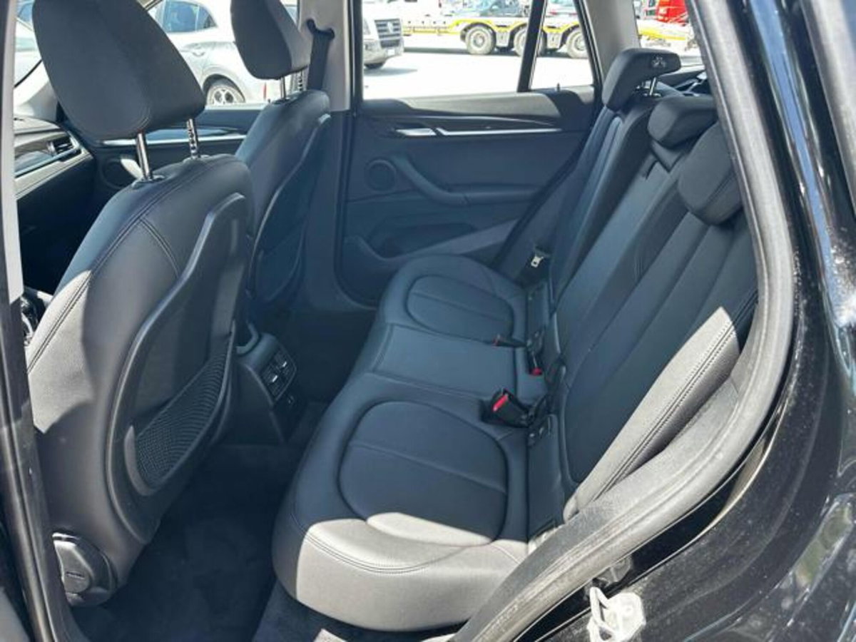 BMW X1 sDrive18d xLine Plus (10)