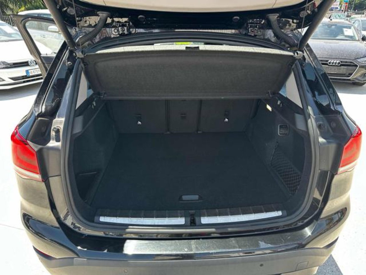 BMW X1 sDrive18d xLine Plus (12)