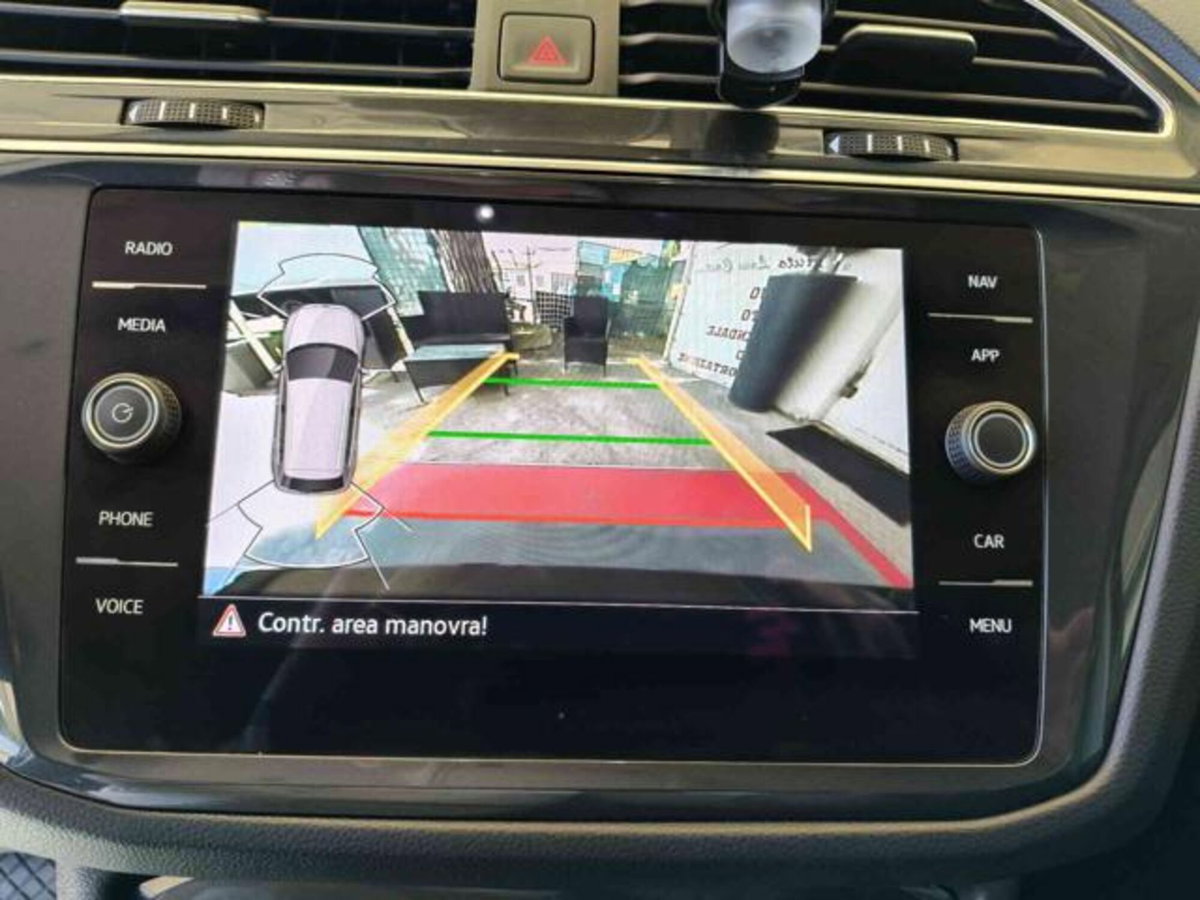 Volkswagen Tiguan 2.0 TDI 150 CV SCR DSG 4MOTION Elegance (13)