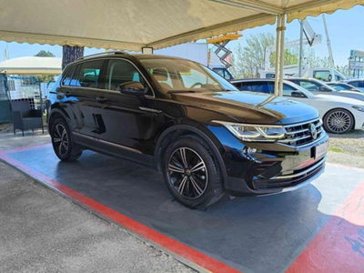 Volkswagen Tiguan 2.0 TDI 150 CV SCR DSG 4MOTION Elegance (3)
