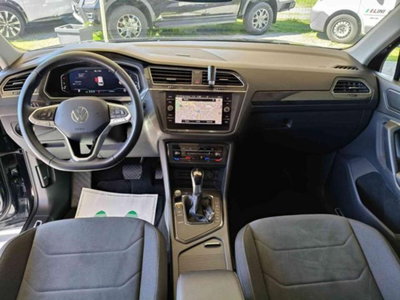Volkswagen Tiguan 2.0 TDI 150 CV SCR DSG 4MOTION Elegance (8)