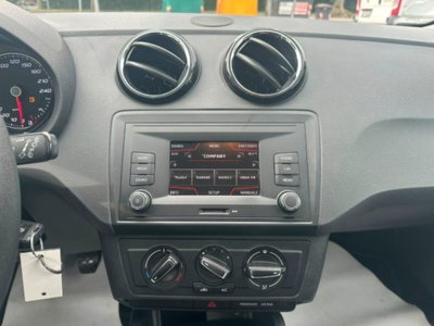 SEAT Ibiza 1.4 TDI 75 CV CR 5p. Style (9)