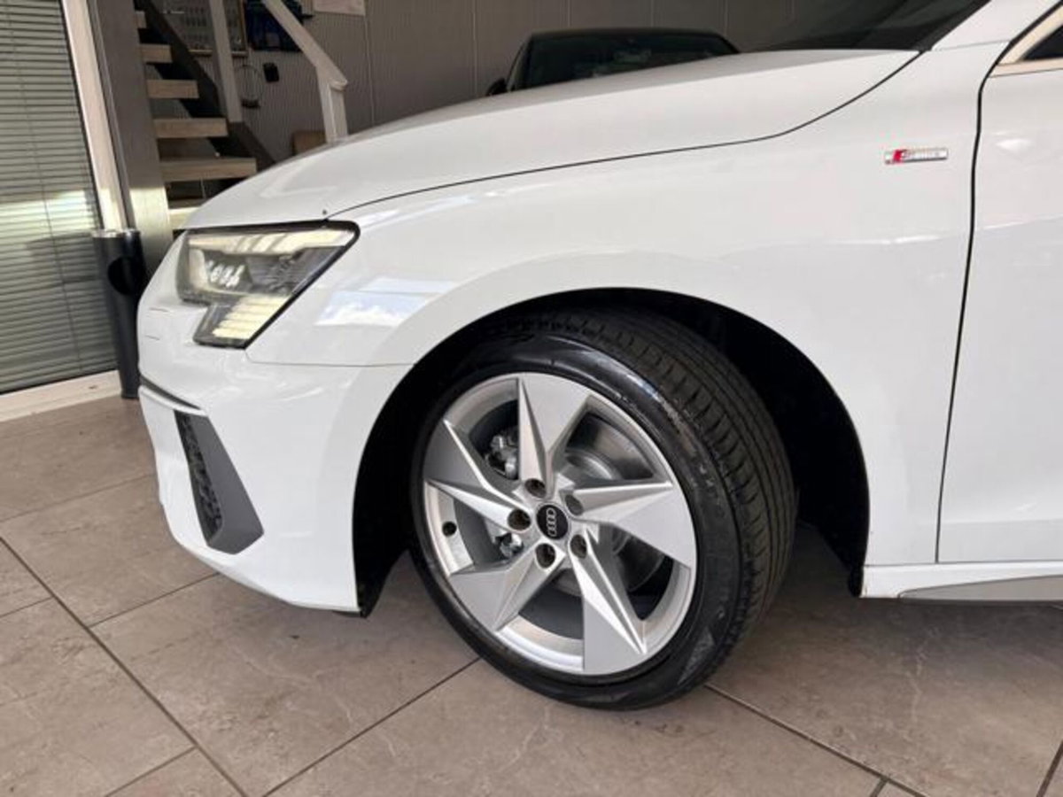 Audi A3 Sportback 35 TFSI S line edition (11)