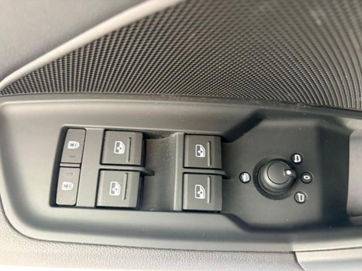 Audi A3 Sportback 35 TFSI S line edition (14)