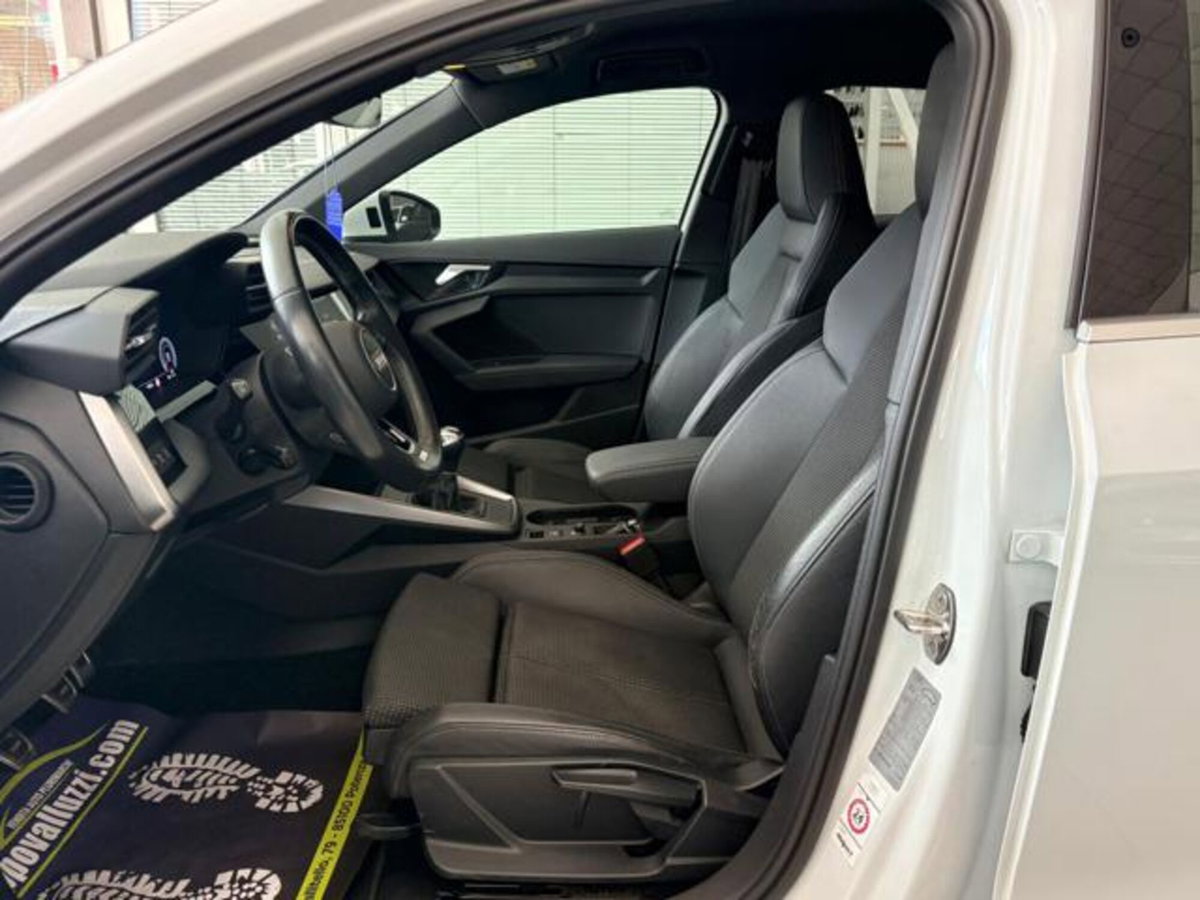Audi A3 Sportback 35 TFSI S line edition (16)