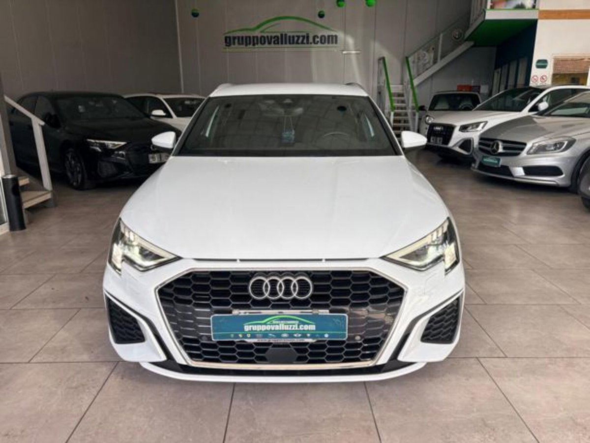 Audi A3 Sportback 35 TFSI S line edition (2)