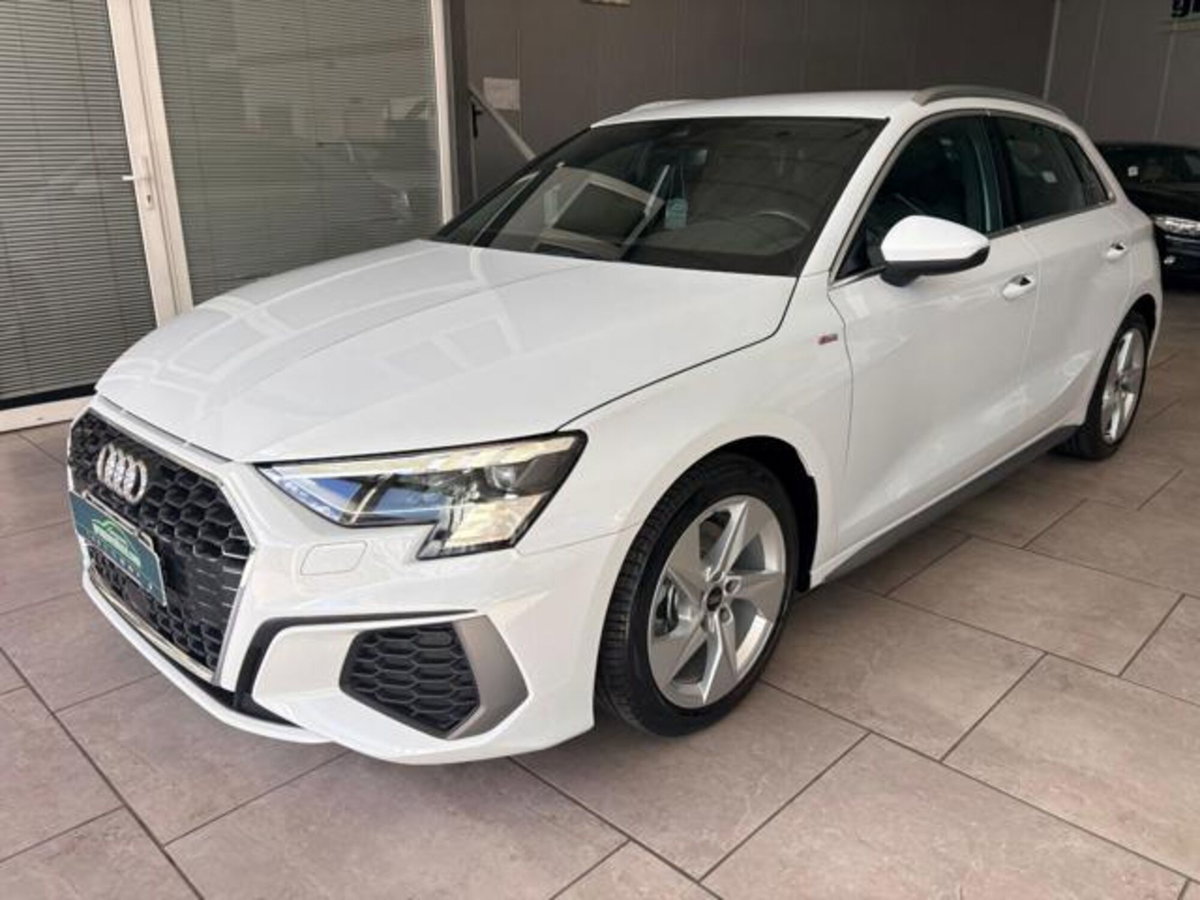 Audi A3 Sportback 35 TFSI S line edition (3)