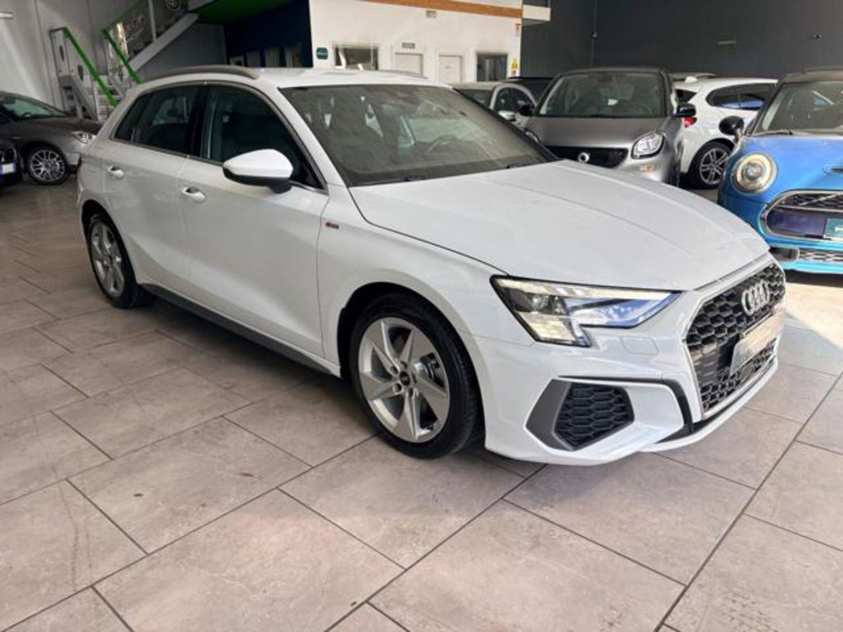 Audi A3 Sportback 35 TFSI S line edition (4)