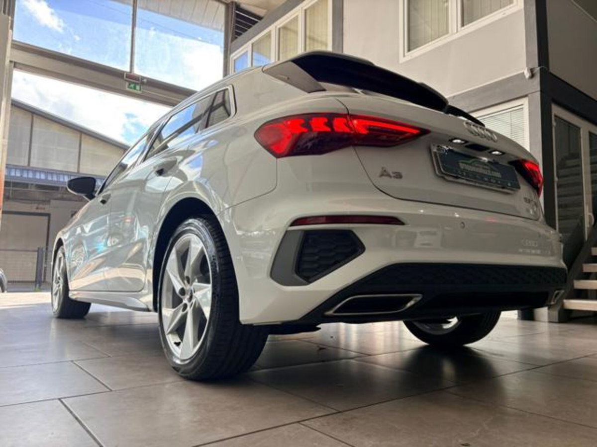 Audi A3 Sportback 35 TFSI S line edition (8)