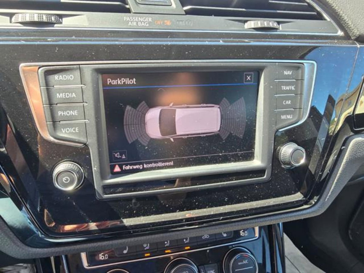 Volkswagen Touran 2.0 TDI 150 CV SCR Comfortline BlueMotion Technology (14)