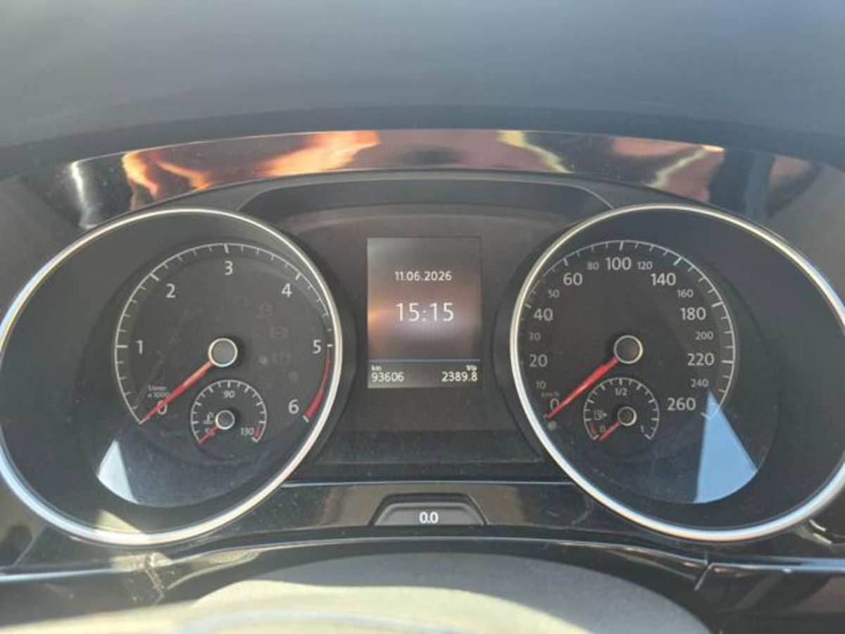Volkswagen Touran 2.0 TDI 150 CV SCR Comfortline BlueMotion Technology (15)