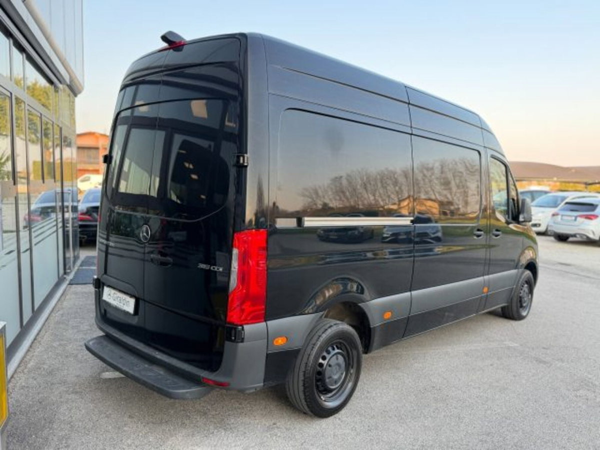 Mercedes-Benz Sprinter F39/33 315 CDI FWD TA Furgone (12)