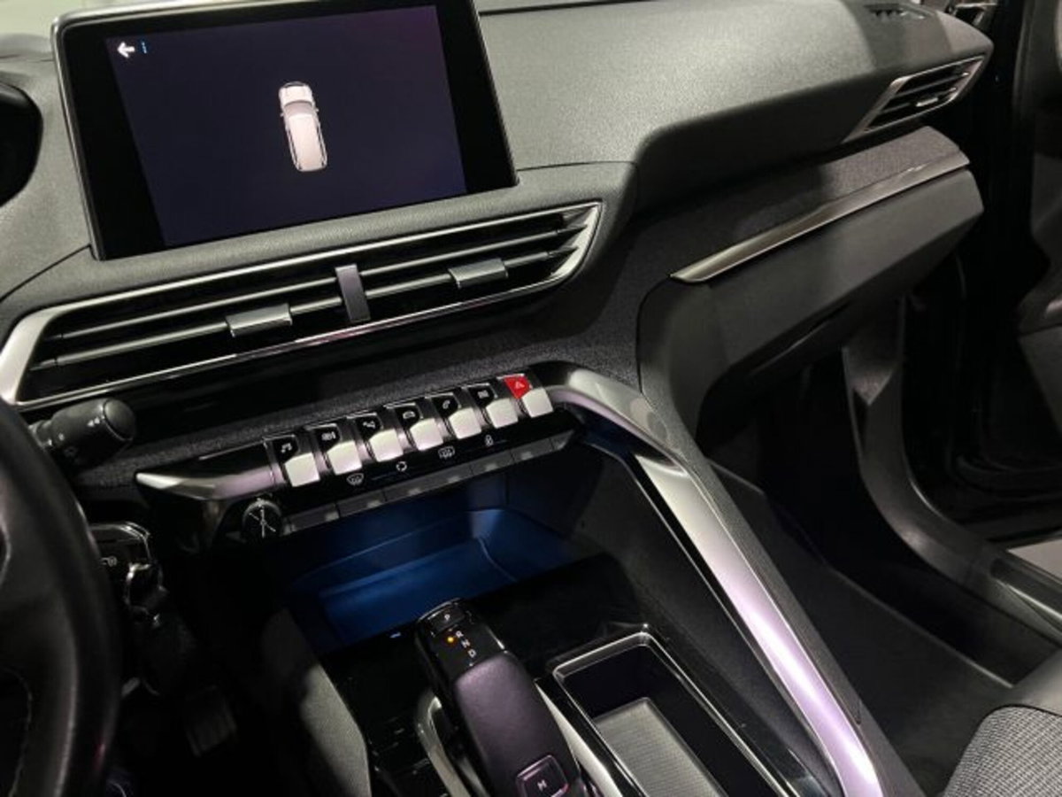 Peugeot 5008 BlueHDi 130 S&S EAT8 Allure (10)