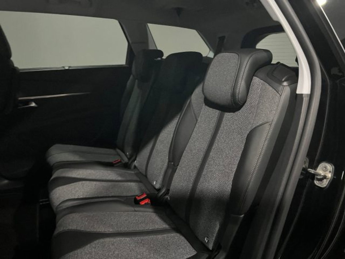 Peugeot 5008 BlueHDi 130 S&S EAT8 Allure (11)