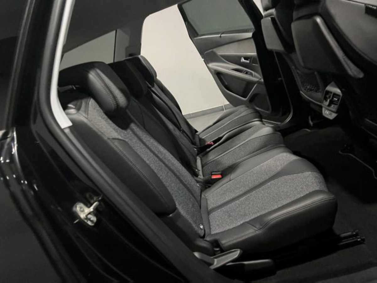 Peugeot 5008 BlueHDi 130 S&S EAT8 Allure (12)