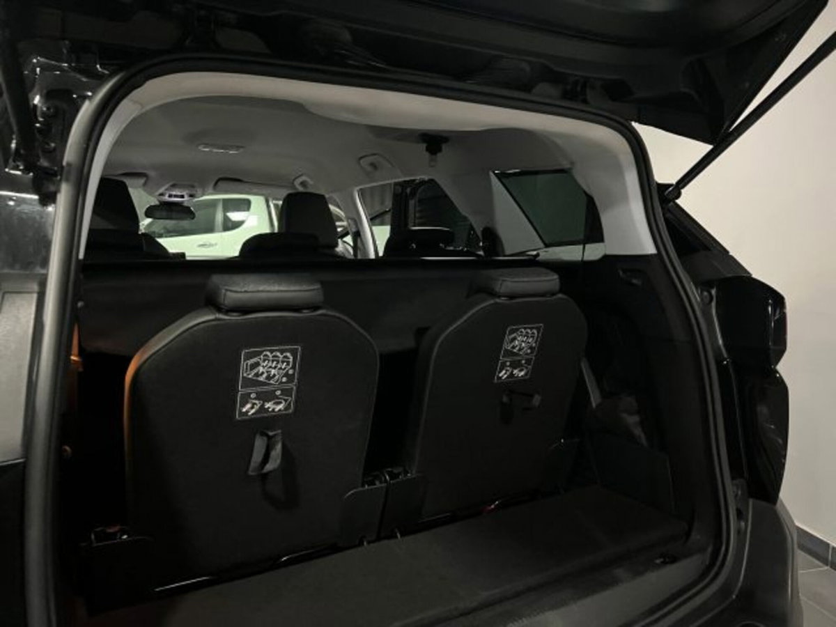 Peugeot 5008 BlueHDi 130 S&S EAT8 Allure (14)