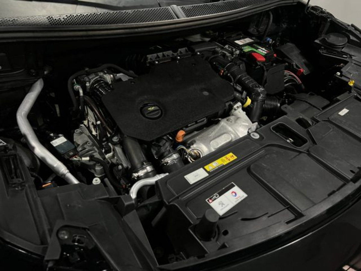 Peugeot 5008 BlueHDi 130 S&S EAT8 Allure (16)