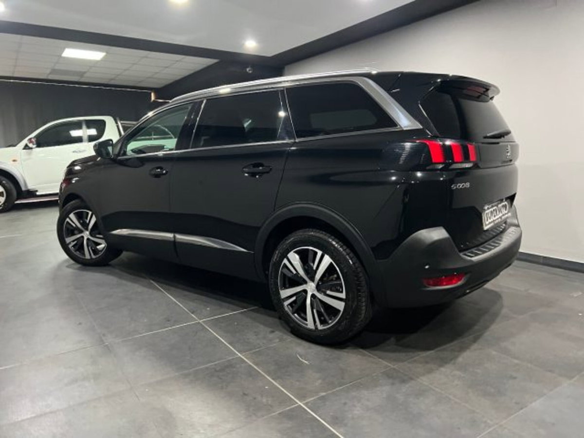 Peugeot 5008 BlueHDi 130 S&S EAT8 Allure (3)