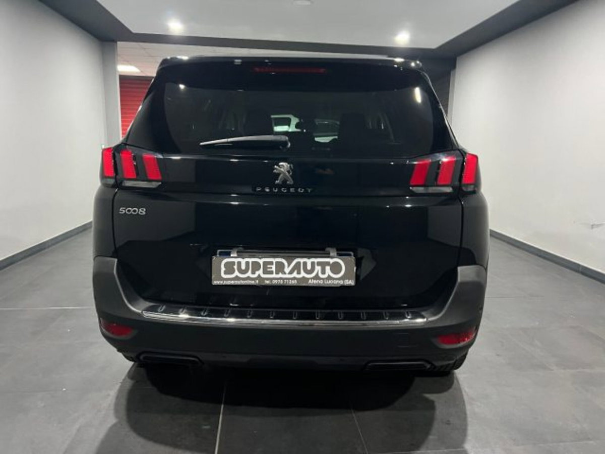 Peugeot 5008 BlueHDi 130 S&S EAT8 Allure (4)