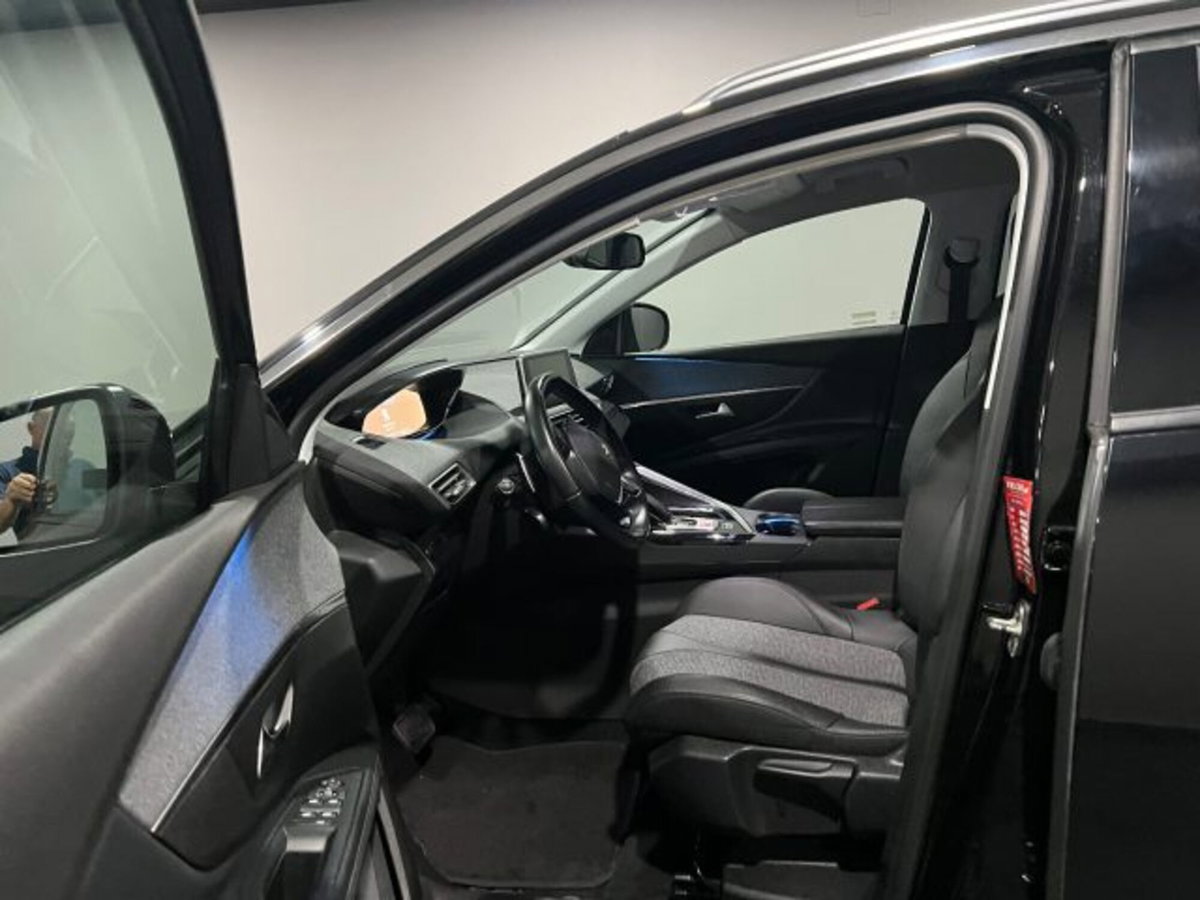 Peugeot 5008 BlueHDi 130 S&S EAT8 Allure (6)