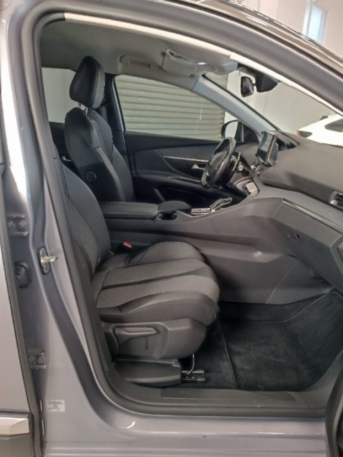 Peugeot 3008 BlueHDi 130 S&S EAT8 Allure Pack (16)