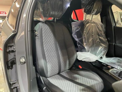 Peugeot 2008 PureTech 100 S&S Allure (17)