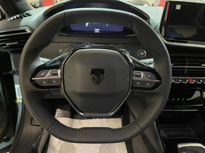Peugeot 2008 PureTech 100 S&S Allure (8)
