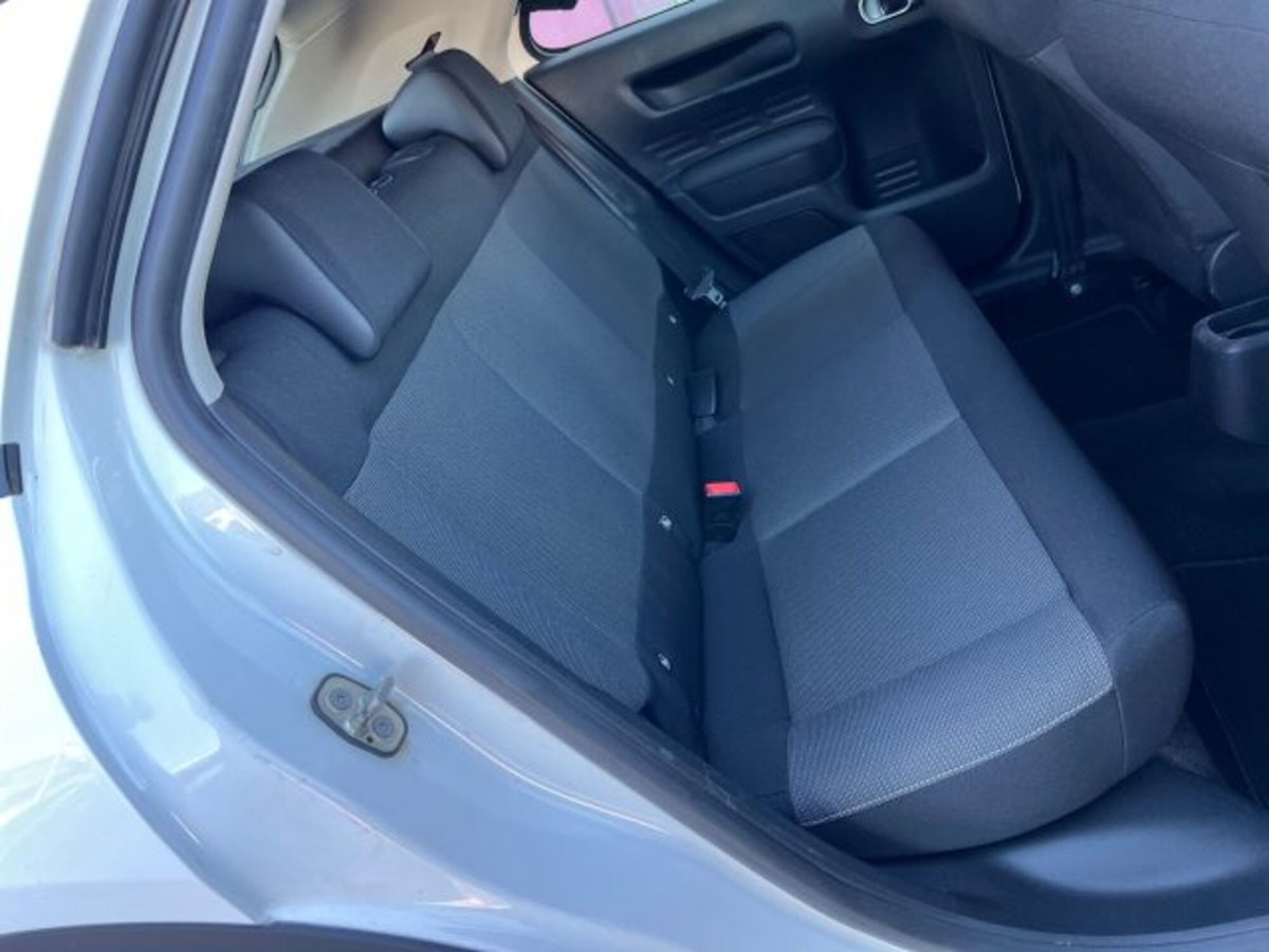 Citroen C4 Cactus BlueHDi 100 Feel (8)