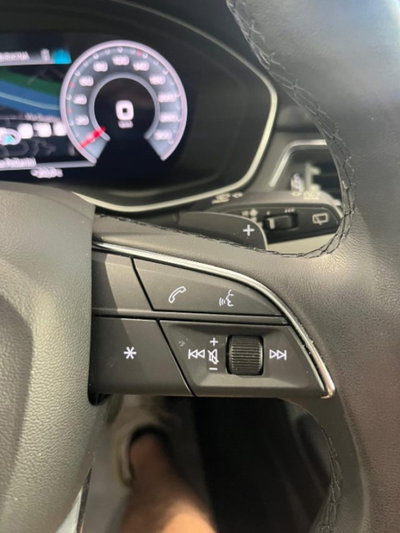 Audi A4 Avant 40 TFSI quattro S tronic Business Advanced (12)