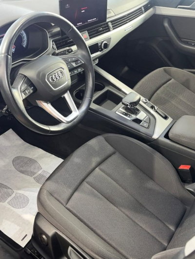 Audi A4 Avant 40 TFSI quattro S tronic Business Advanced (13)