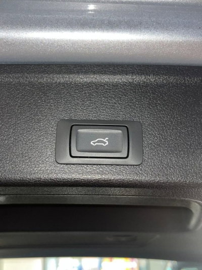Audi A4 Avant 40 TFSI quattro S tronic Business Advanced (15)