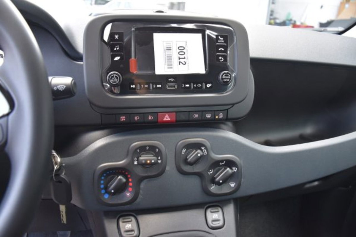 Fiat Panda 1.0 firefly hybrid s&s 70cv 5p.ti (10)