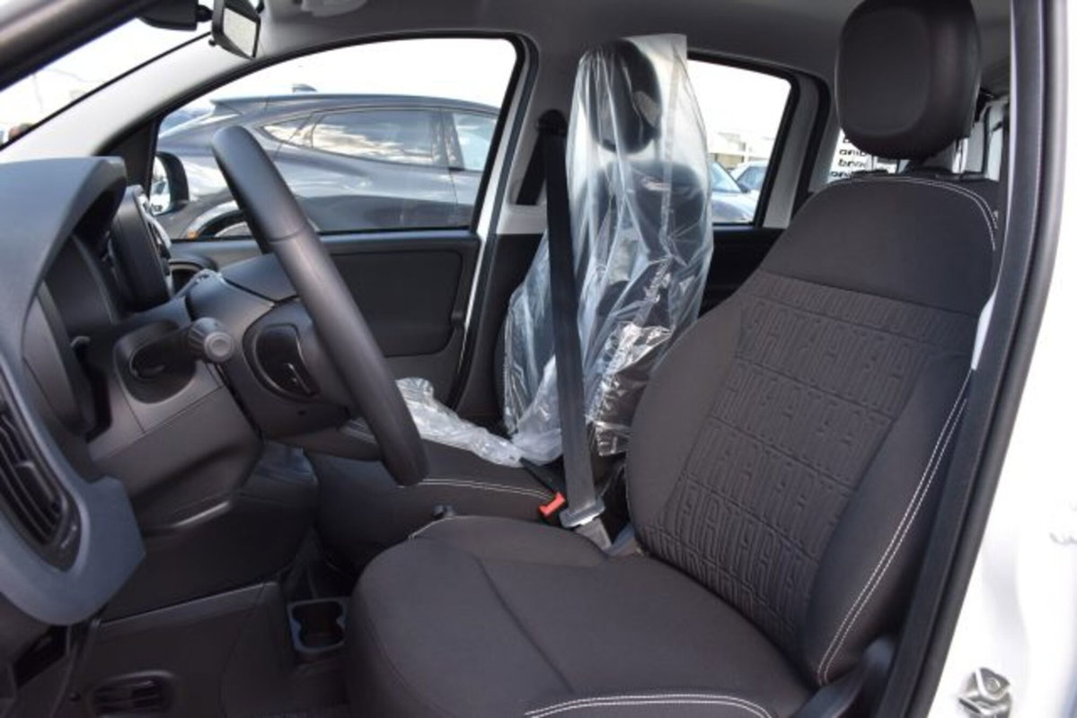 Fiat Panda 1.0 firefly hybrid s&s 70cv 5p.ti (8)