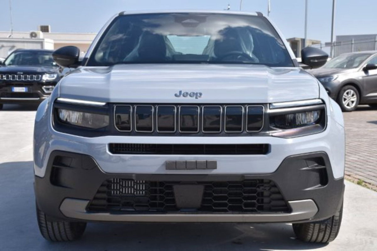 Jeep Avenger 1.2 turbo e-hybrid mhev Longitude fwd 110cv edct6 (2)