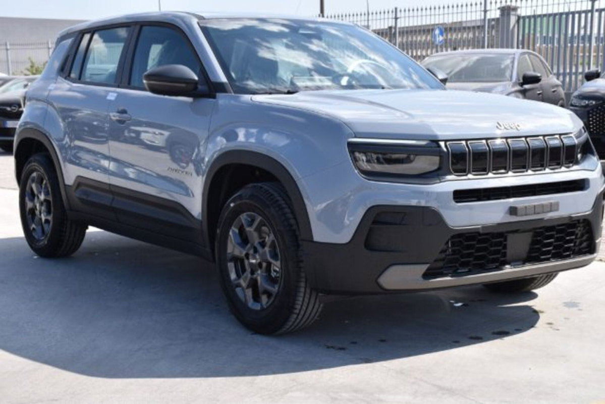 Jeep Avenger 1.2 turbo e-hybrid mhev Longitude fwd 110cv edct6 (3)