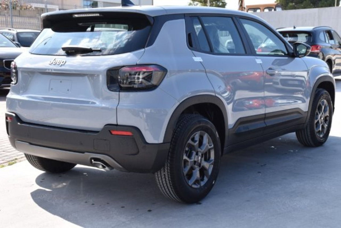 Jeep Avenger 1.2 turbo e-hybrid mhev Longitude fwd 110cv edct6 (4)