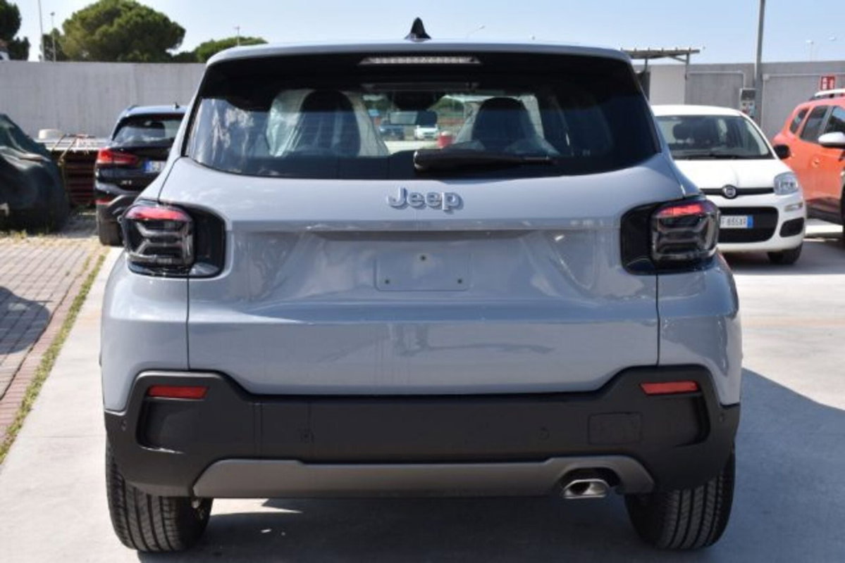 Jeep Avenger 1.2 turbo e-hybrid mhev Longitude fwd 110cv edct6 (5)