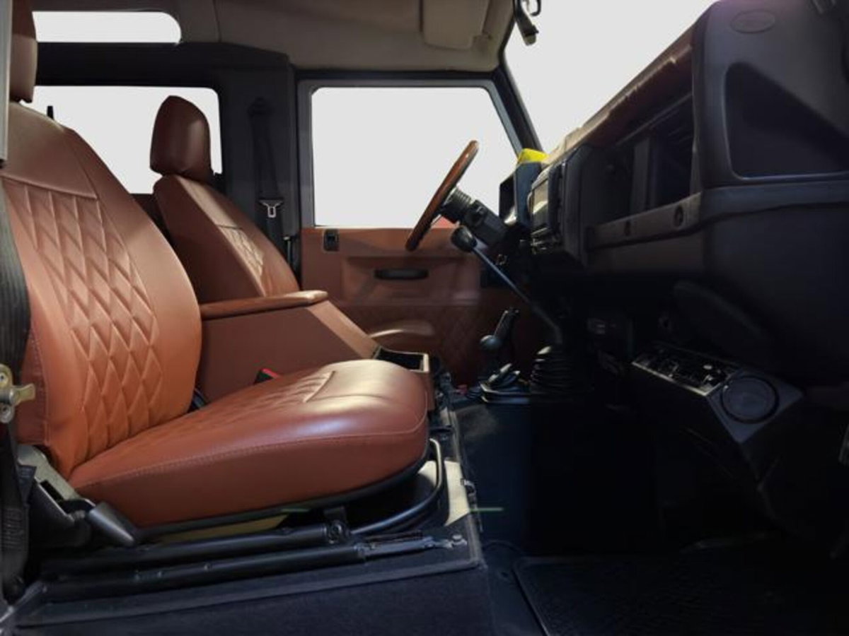 Land Rover Defender 90 2.5 Td5 Station Wagon S (19)