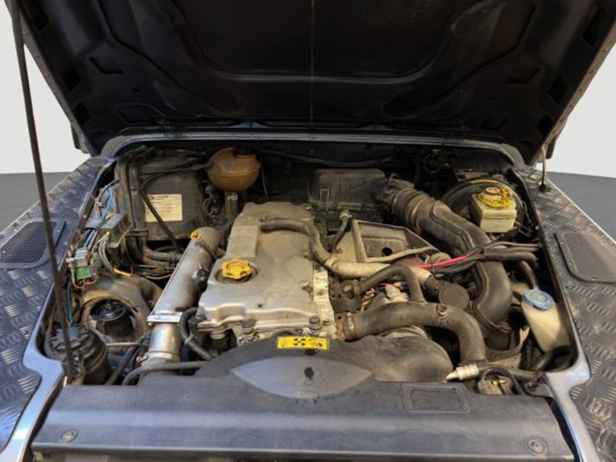 Land Rover Defender 90 2.5 Td5 Station Wagon S (20)