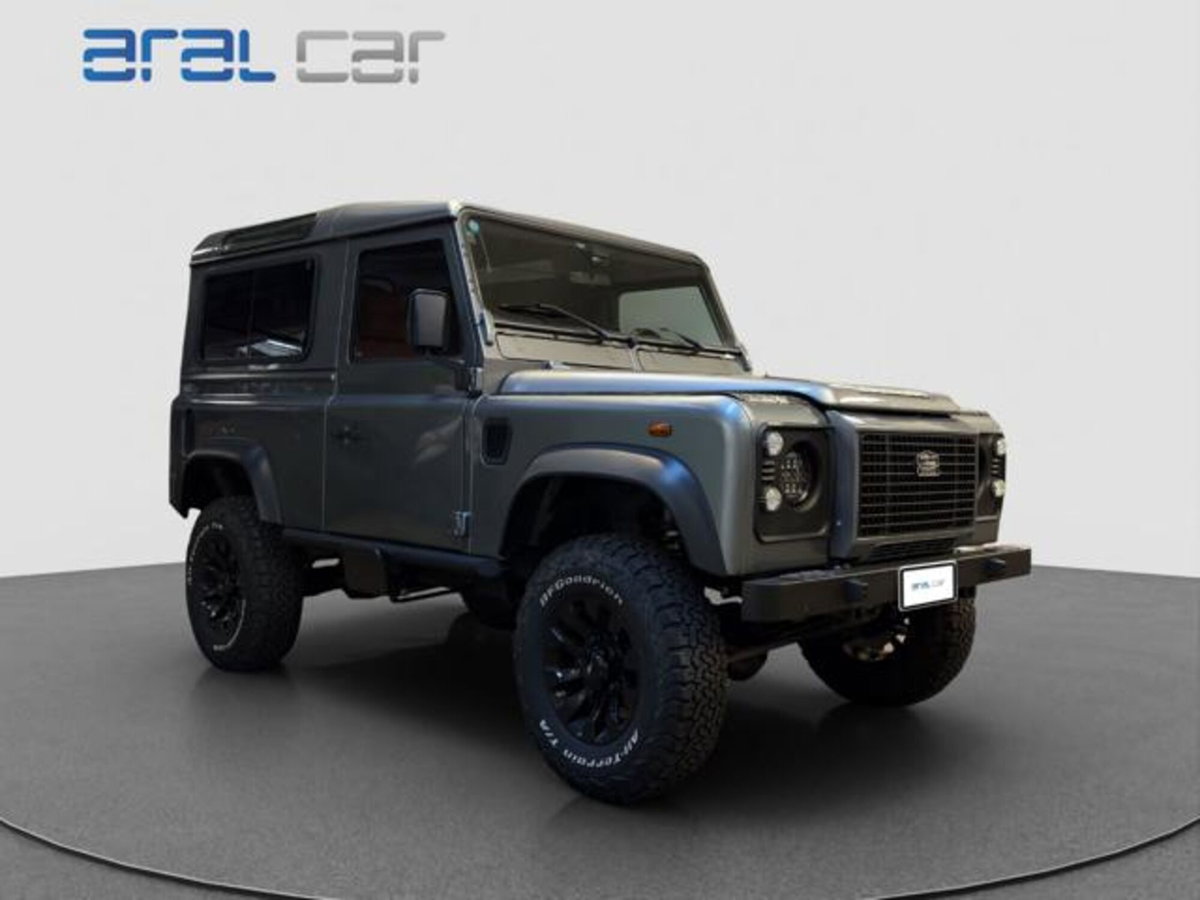 Land Rover Defender 90 2.5 Td5 Station Wagon S (8)