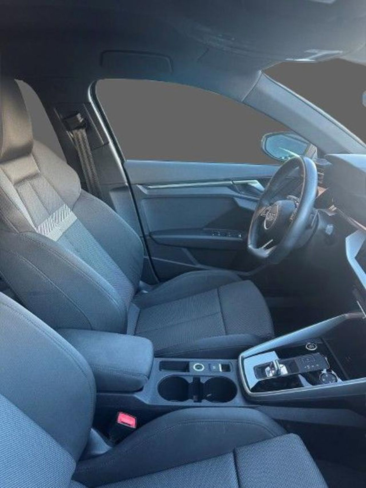 Audi Q3 Sportback 35 TDI quattro S tronic S line edition (3)