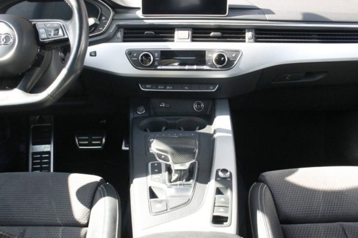 Audi A5 Cabrio 2.0 TFSI S tronic Sport (11)