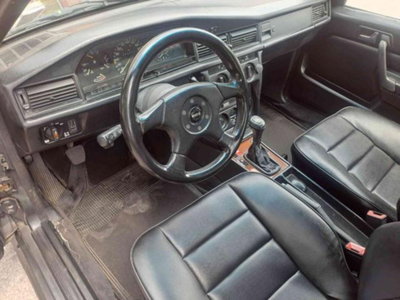 Mercedes-Benz 190 2.3 E-16 (6)