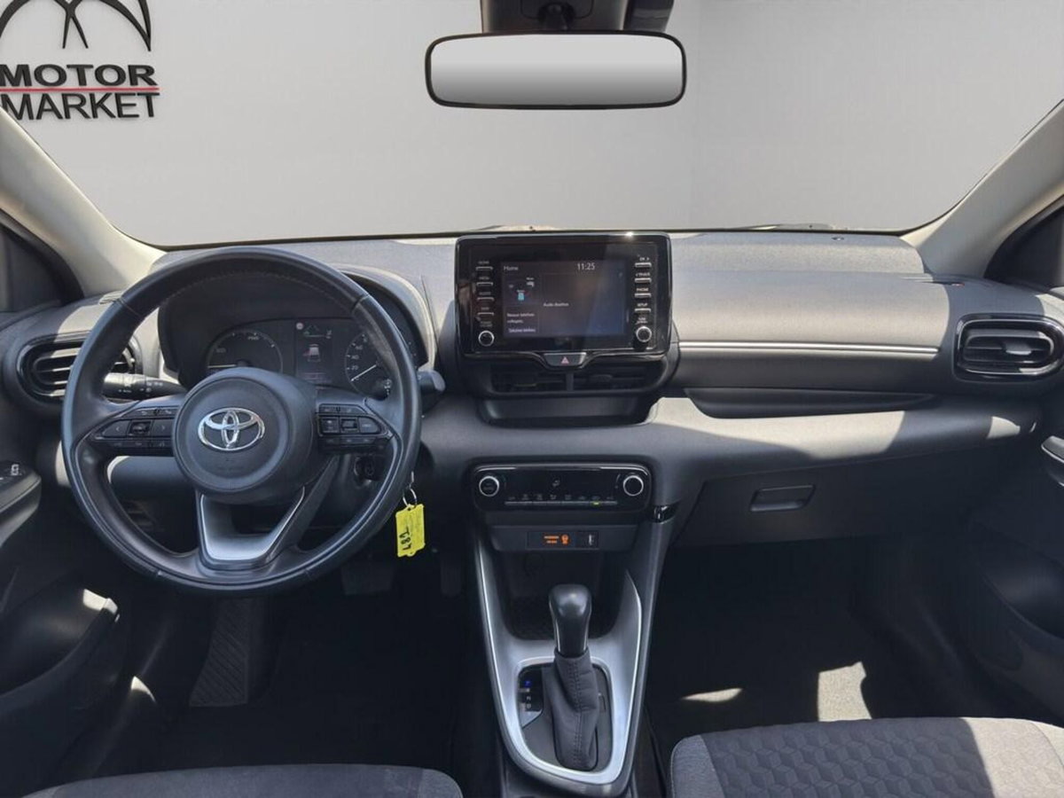 Toyota Yaris Cross 1.5h GR Sport Black Sky fwd 116cv e-cvt (14)