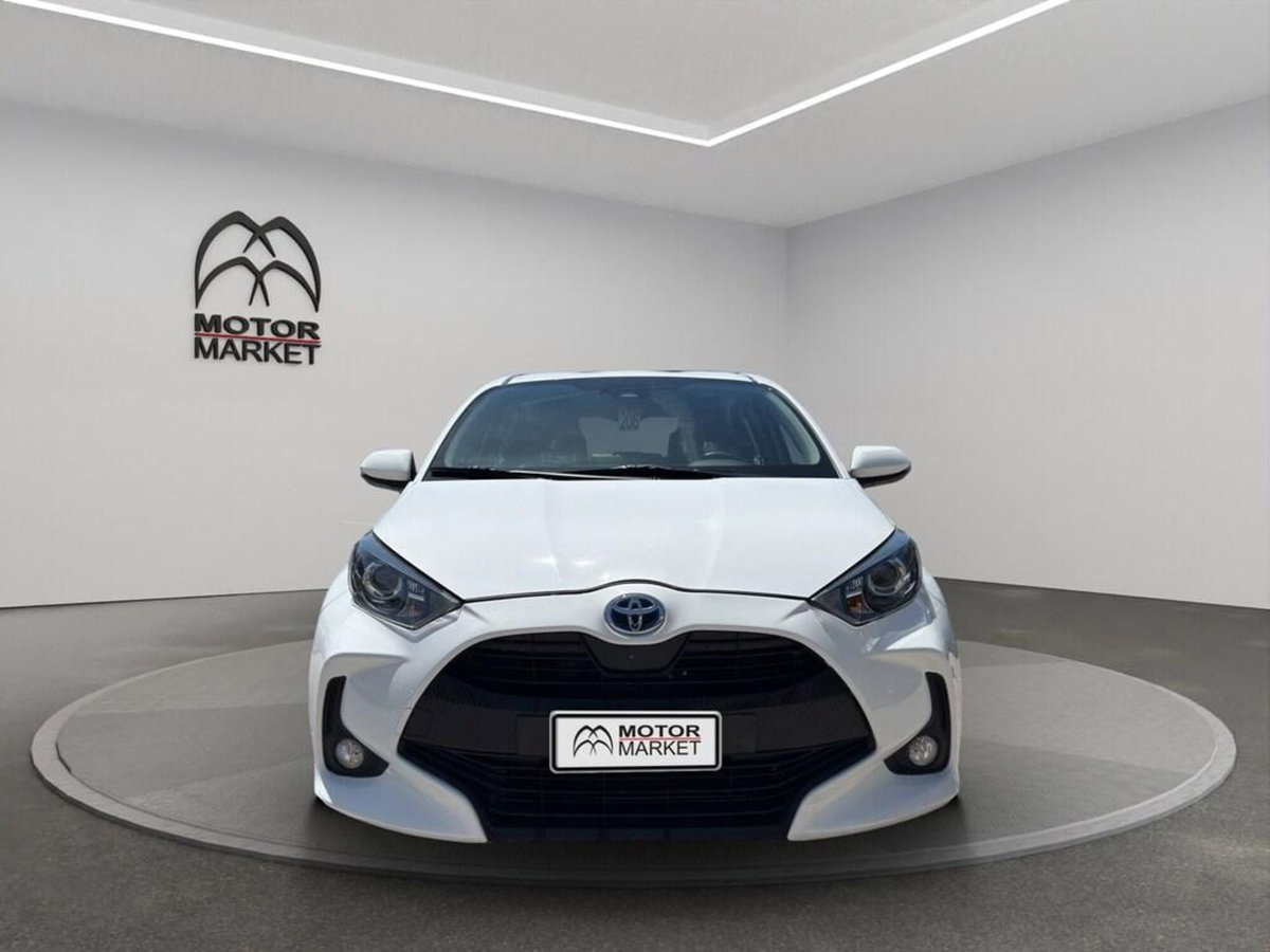 Toyota Yaris Cross 1.5h GR Sport Black Sky fwd 116cv e-cvt (2)