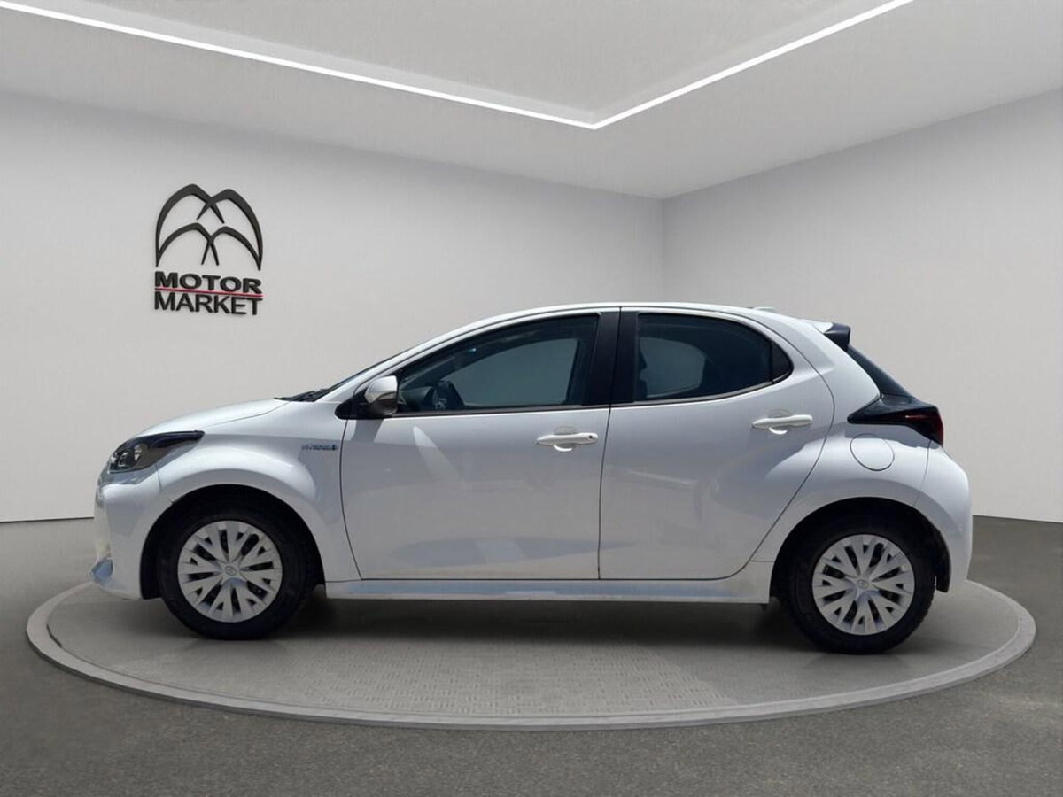Toyota Yaris Cross 1.5h GR Sport Black Sky fwd 116cv e-cvt (5)
