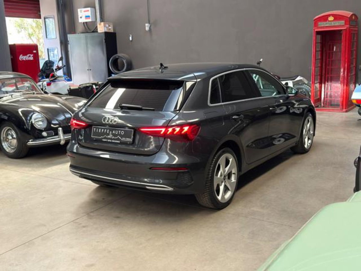 Audi A3 Sportback 30 TFSI Business Advanced (4)