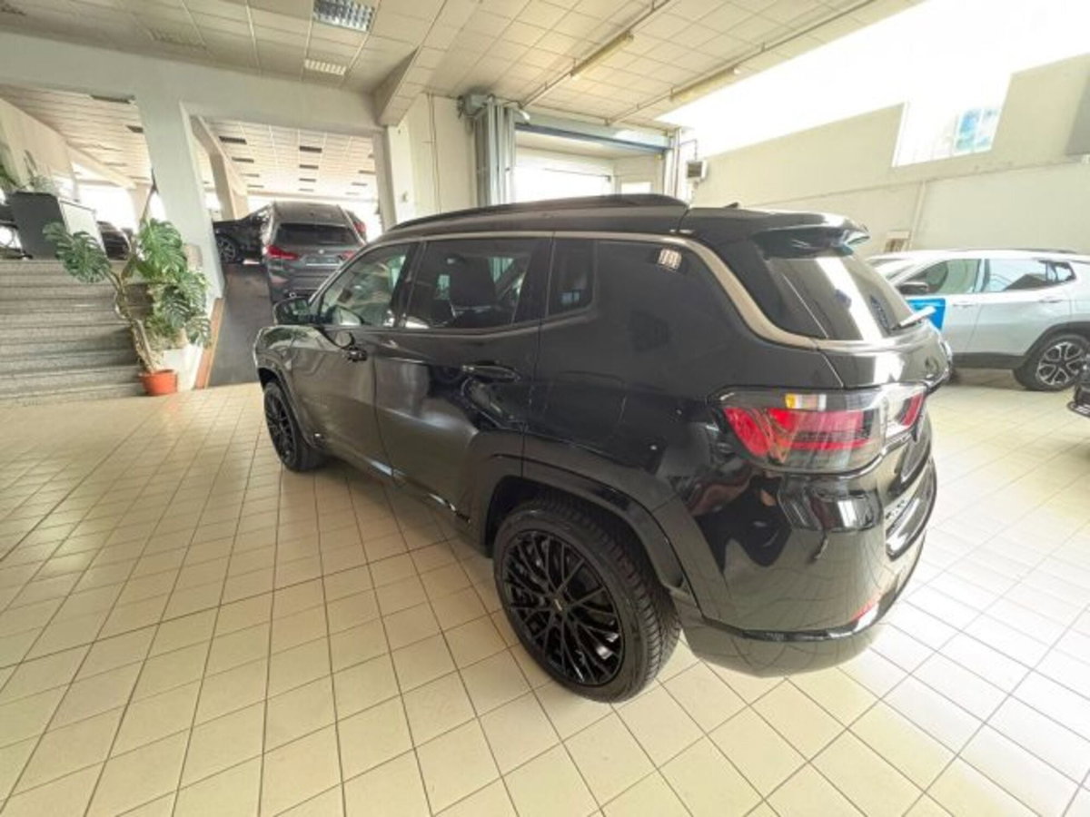 Jeep Compass 1.3 Turbo T4 2WD Limited (10)